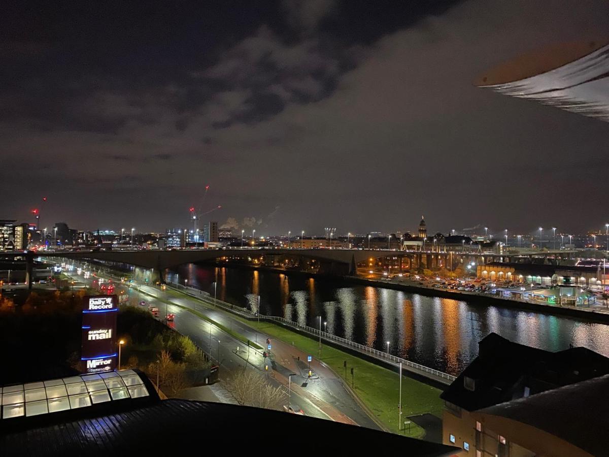The Heights - River And City View Apartman Glasgow Kültér fotó